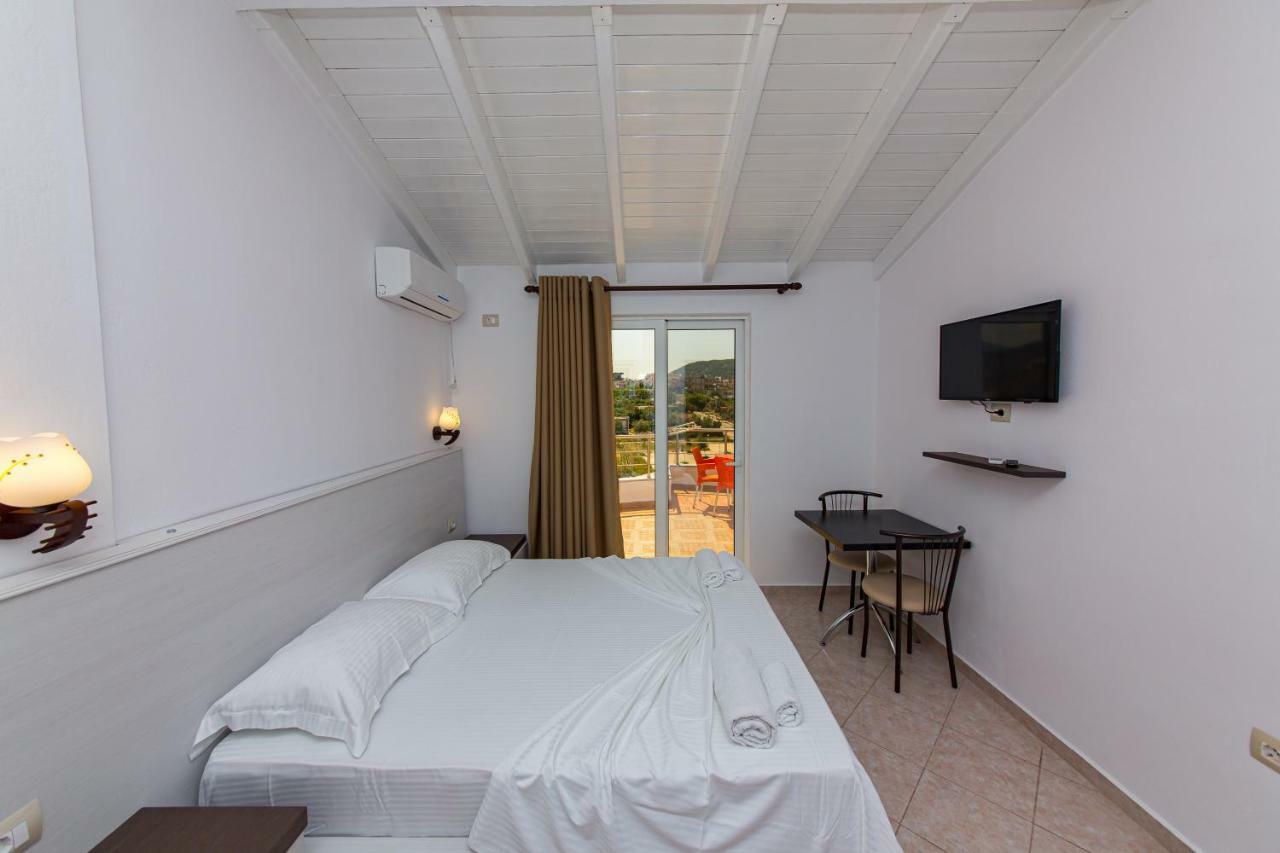 Hotel Mariksel คซามิล ภายนอก รูปภาพ
